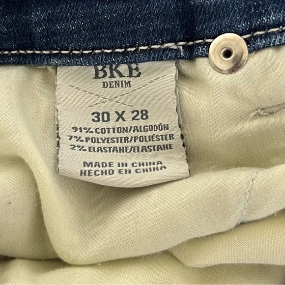 Buckle BKE Payton Cropped Straight Jeans Womens 30x28 Raw Hem Universal Fit - Picture 9 of 13